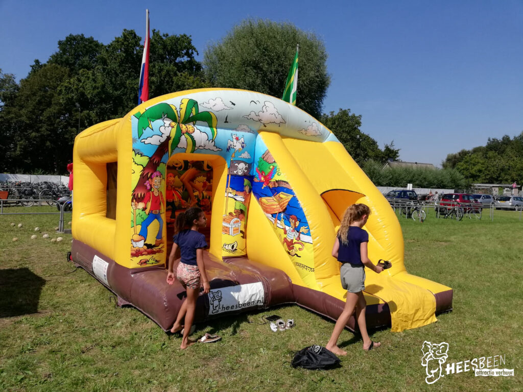 bevrijdingsdag huren springkussen